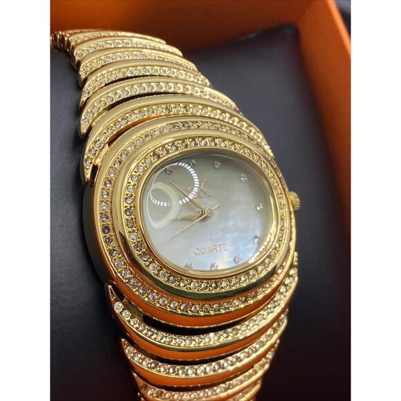 Adee Kaye Beverly Hills Womens Gold Tone Mop Dial Watch With Box New Battery main image 4